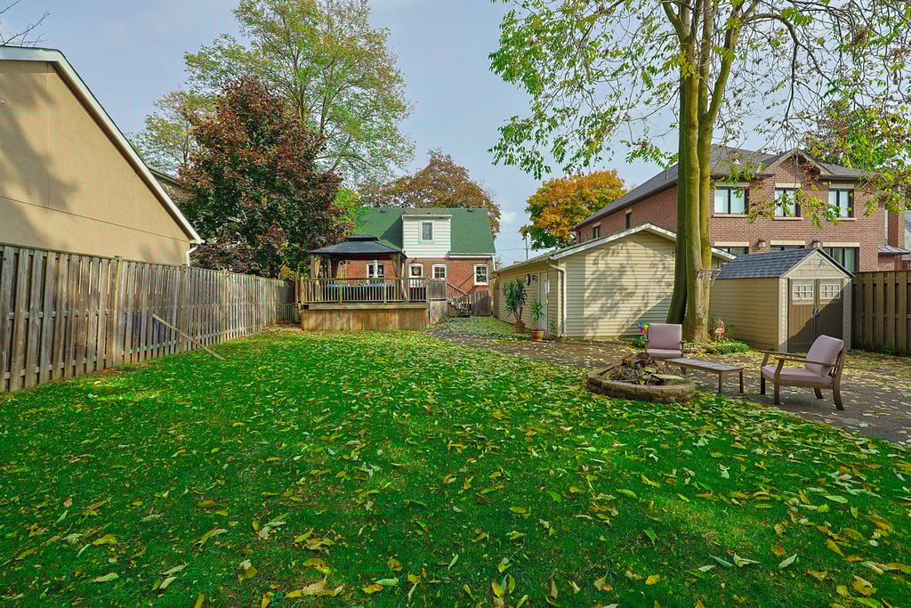 1544 Alexandra Blvd