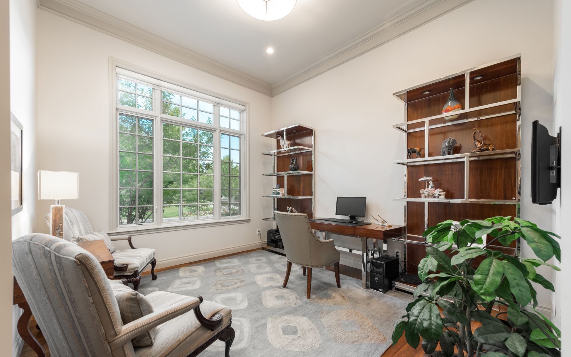 5945 S Race Court