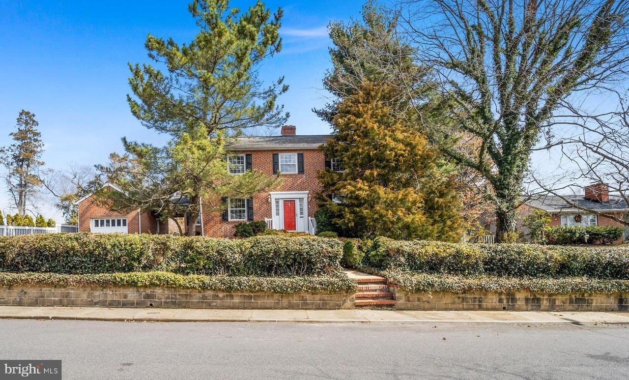 144 Archwood Ave