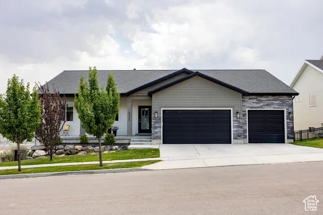 5399 N Meadow Lark Ln
