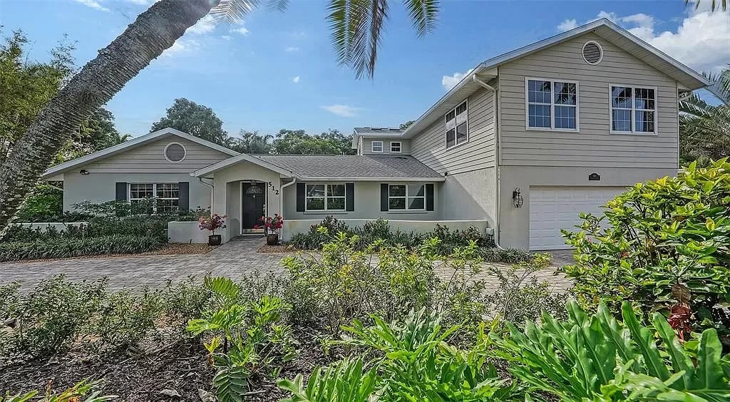 512 Sapphire Dr