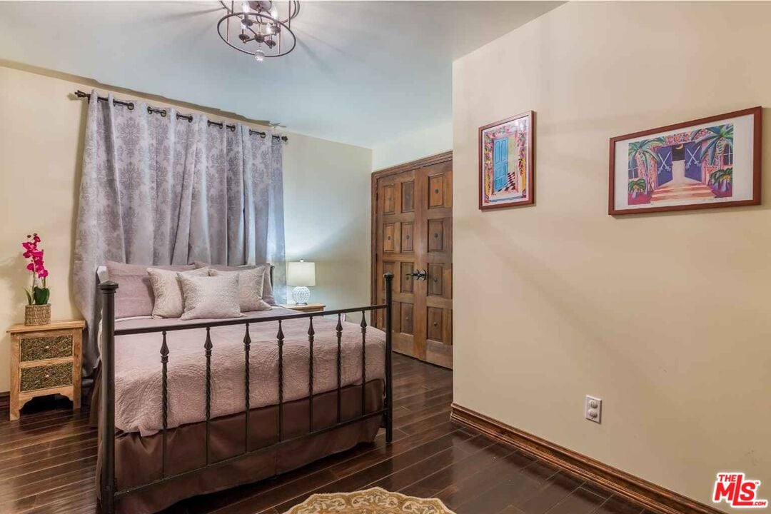 Celestia Crest, Venus Dr, 90046