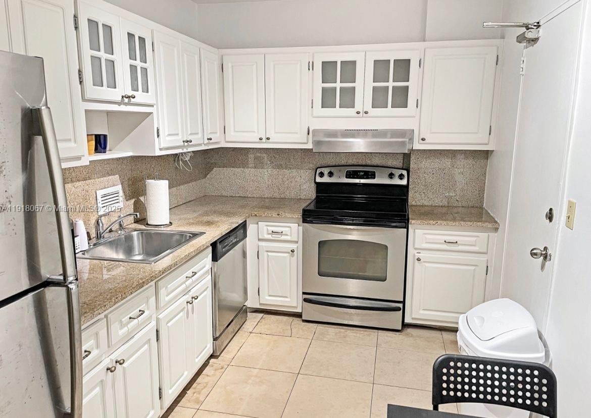 The Plaza Of Bal Harbour, Unit 315