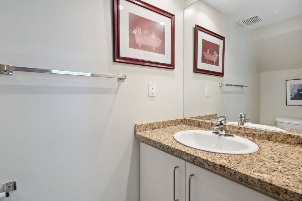 7408 Magnolia Terr