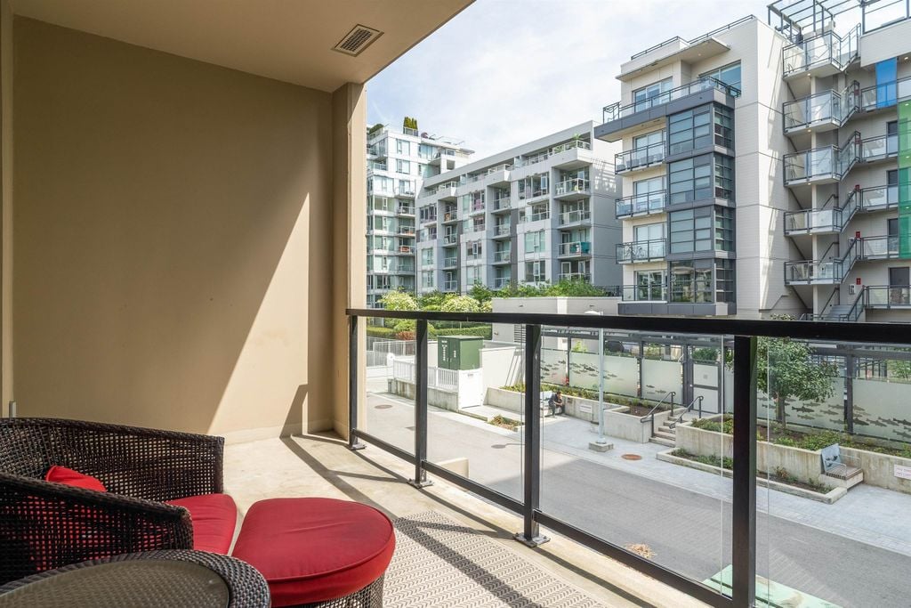 388 W 1st Ave, #206
