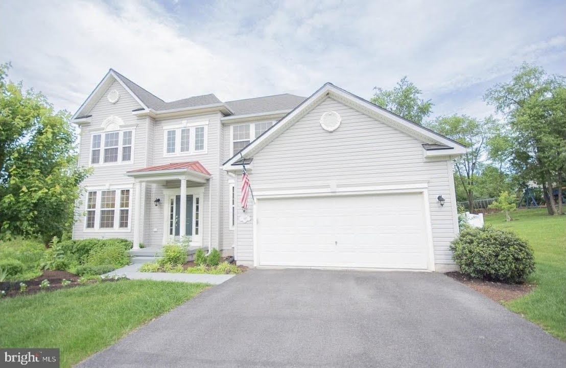 NEW LISTING: 567 RIVANNA Run FALLING WATERS WV 25419