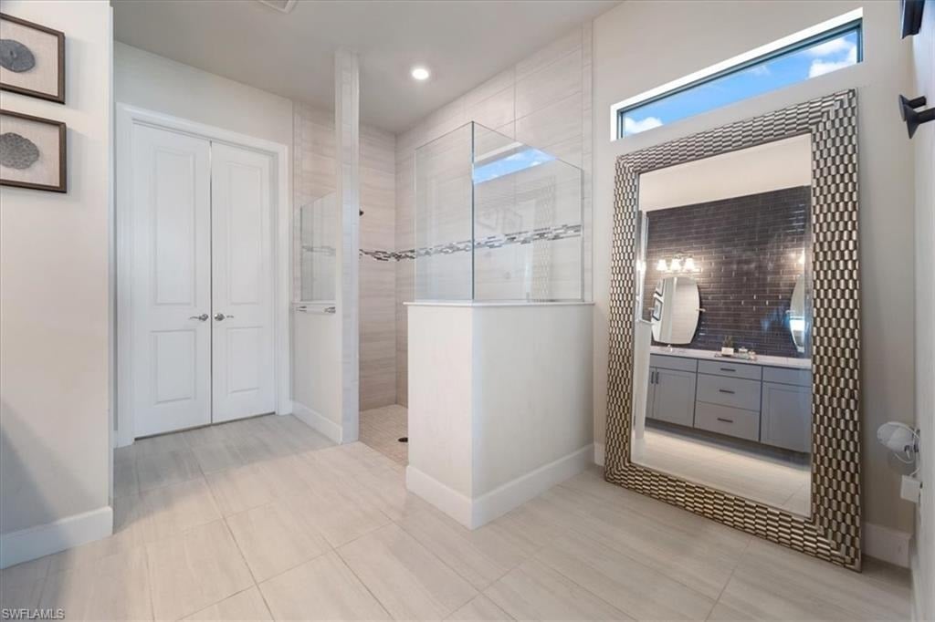19364 Aqua Shore Dr