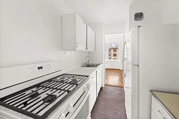 440 East 79th Street #15D