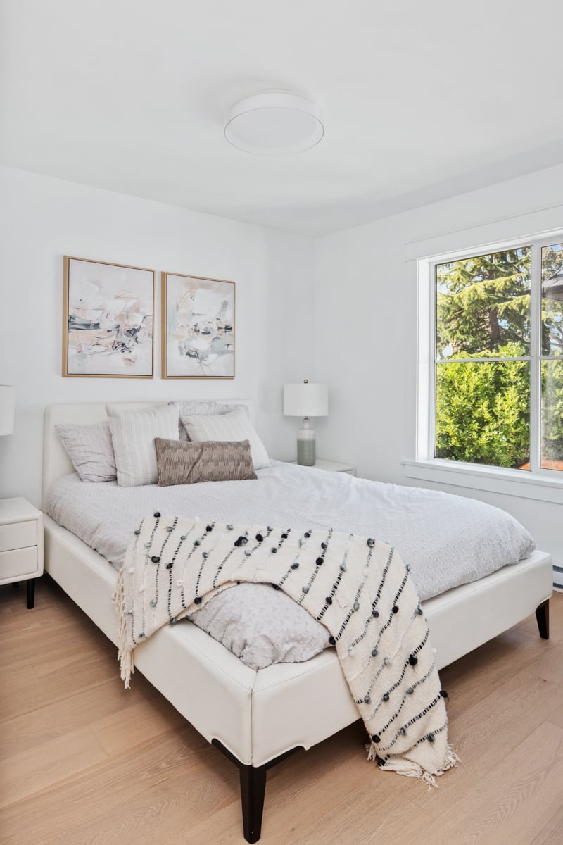 West Bay Crest - Esquimalt