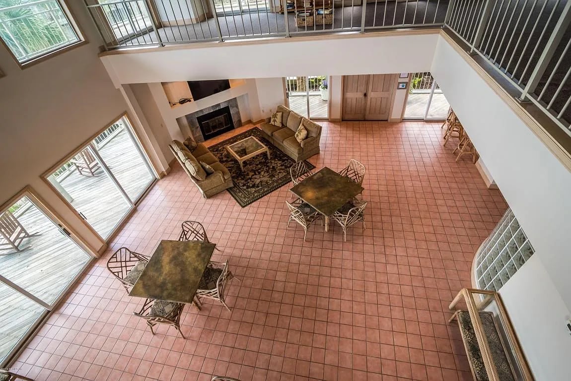 186 Sea Hammock Way