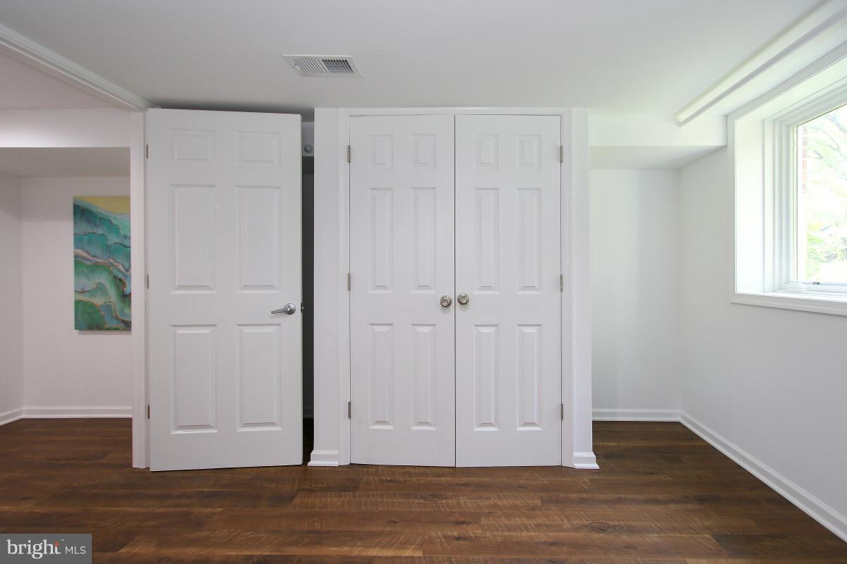 312 Yale Dr