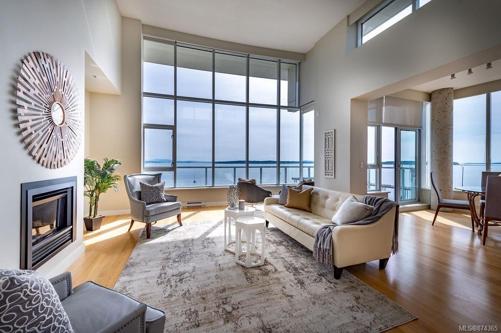 709-9809 Seaport Pl