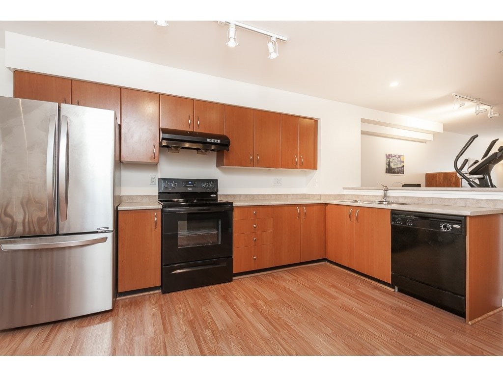101-12040 68 Ave