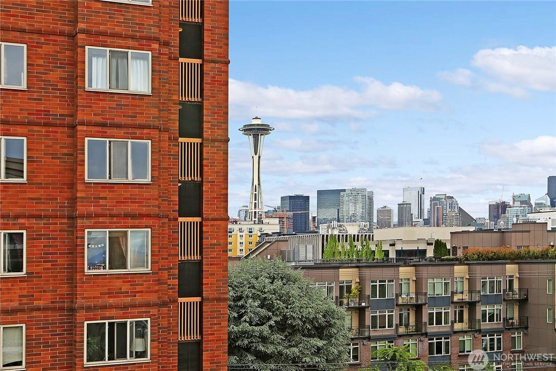 530 4th Avenue W #406