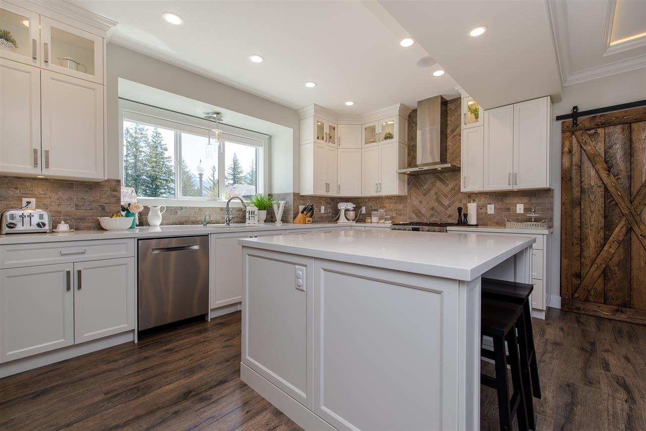 5483 Crimson Ridge