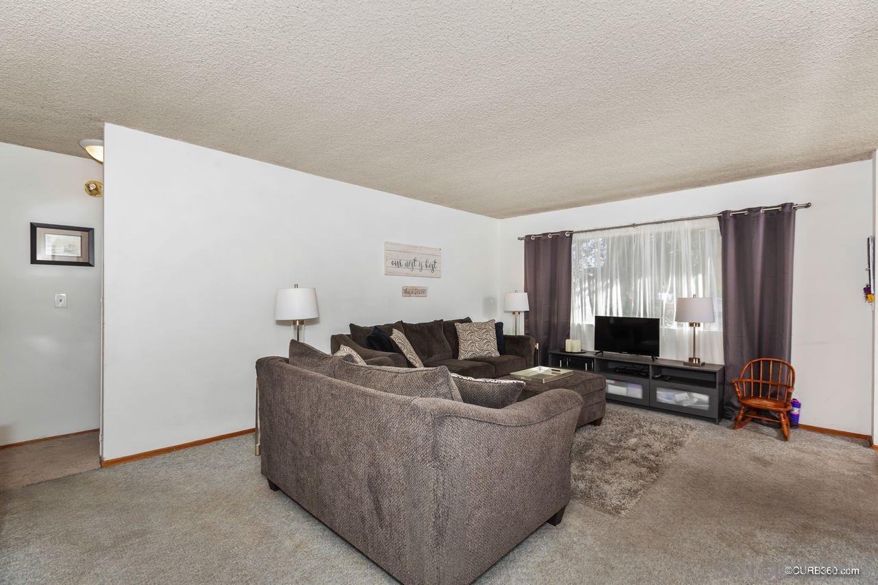 338-40 W 6th Ave