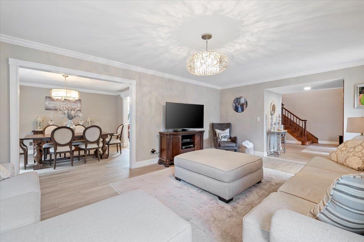 4 Redington Ct