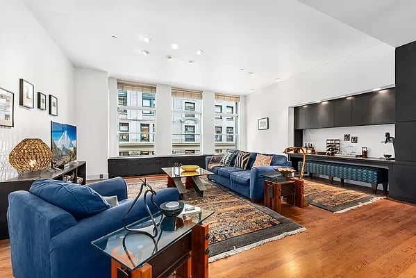  74 Fifth Avenue Unit: 3C