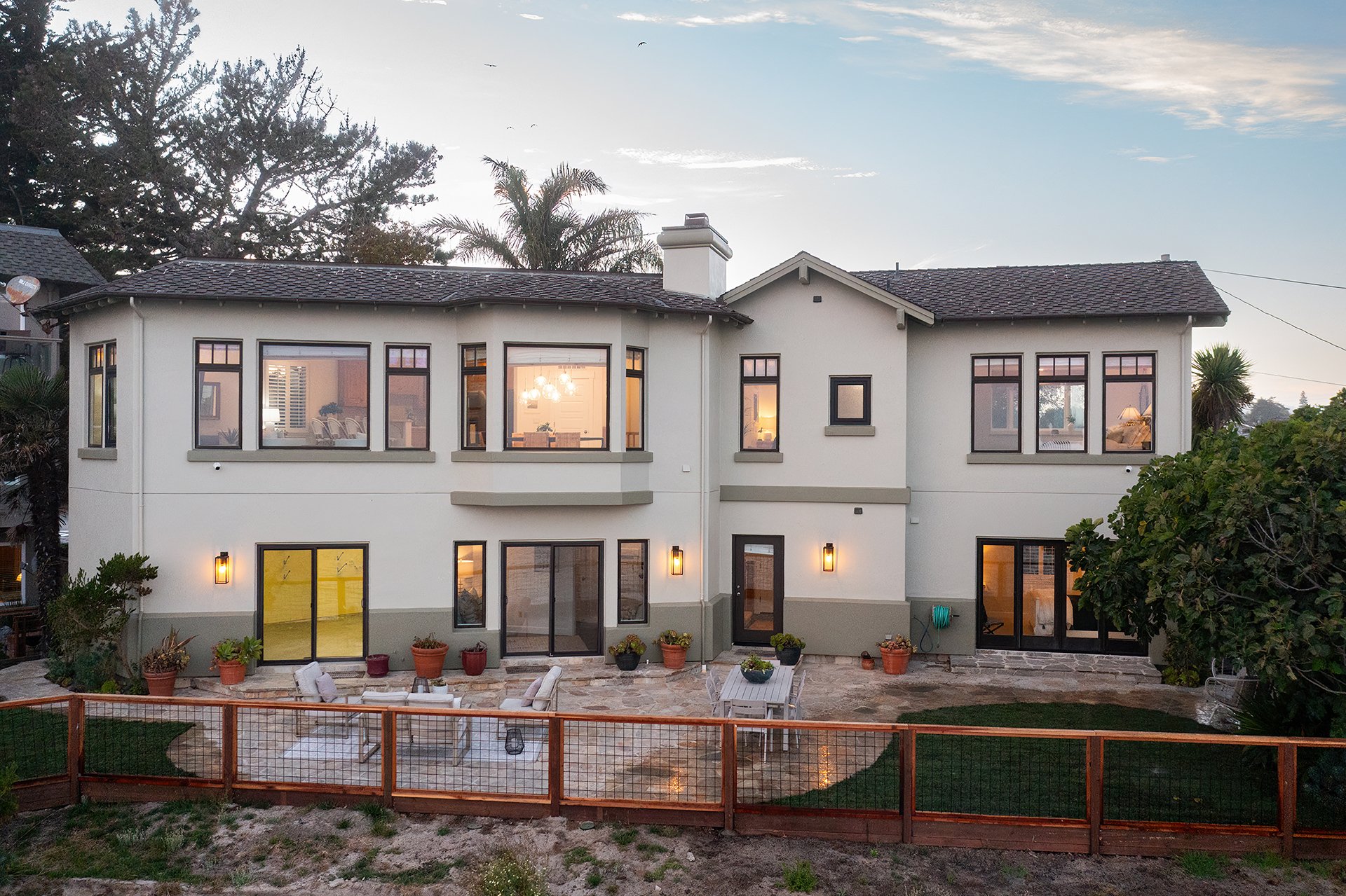 Capitola Oceanfront Retreat 