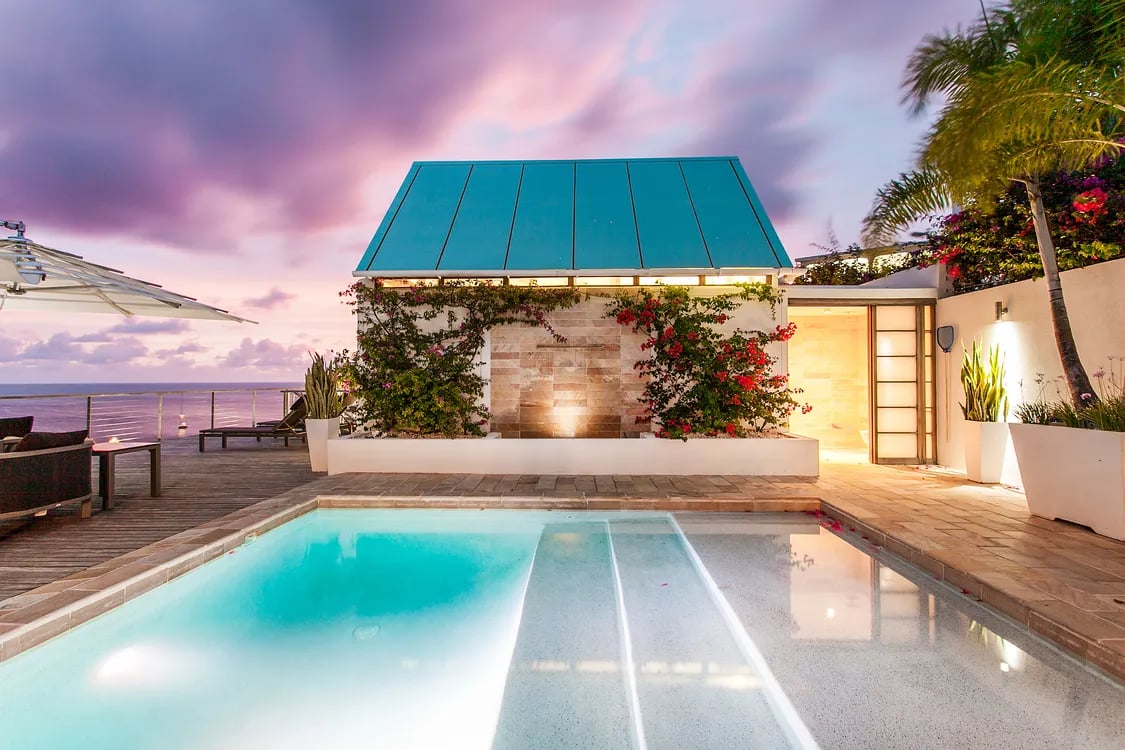 Ce blue Villa