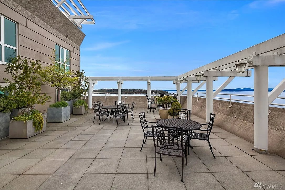 121 Vine St #605