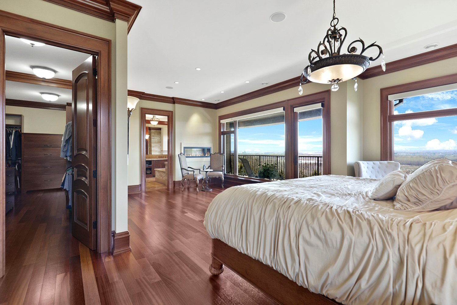 Unparalleled Views from the Bluffs of the Minnesota River Valley