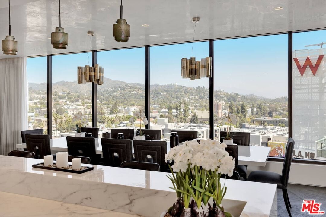 6250 Hollywood Blvd, #15A/B