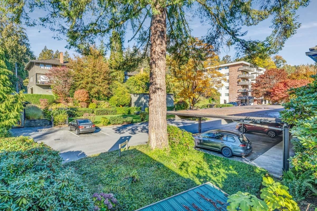 416-235 Keith Road, West Vancouver