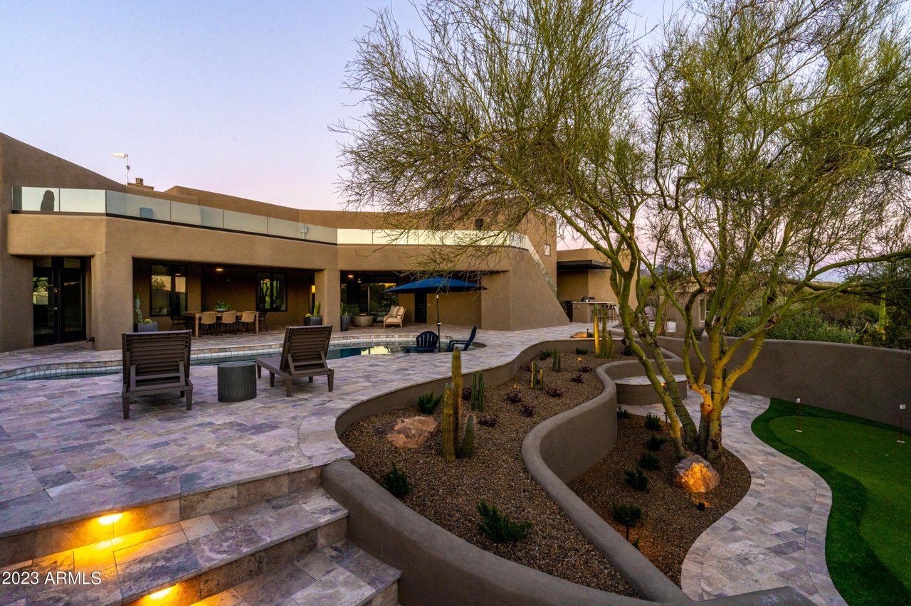 9387 E Adobe Dr
