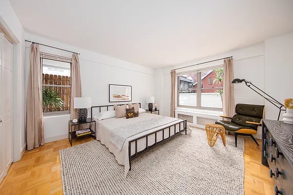 2 fifth Avenue #2T