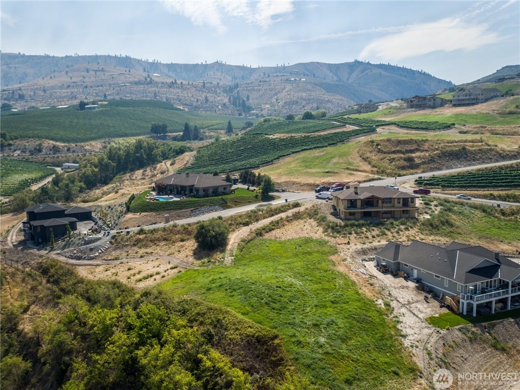 275 Bene Vista Ln