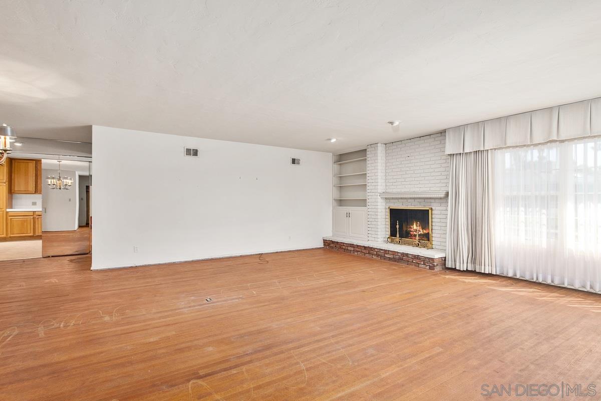 326 Bandera St