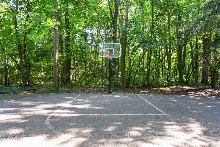 Charming Forest Beach Cottage Home 