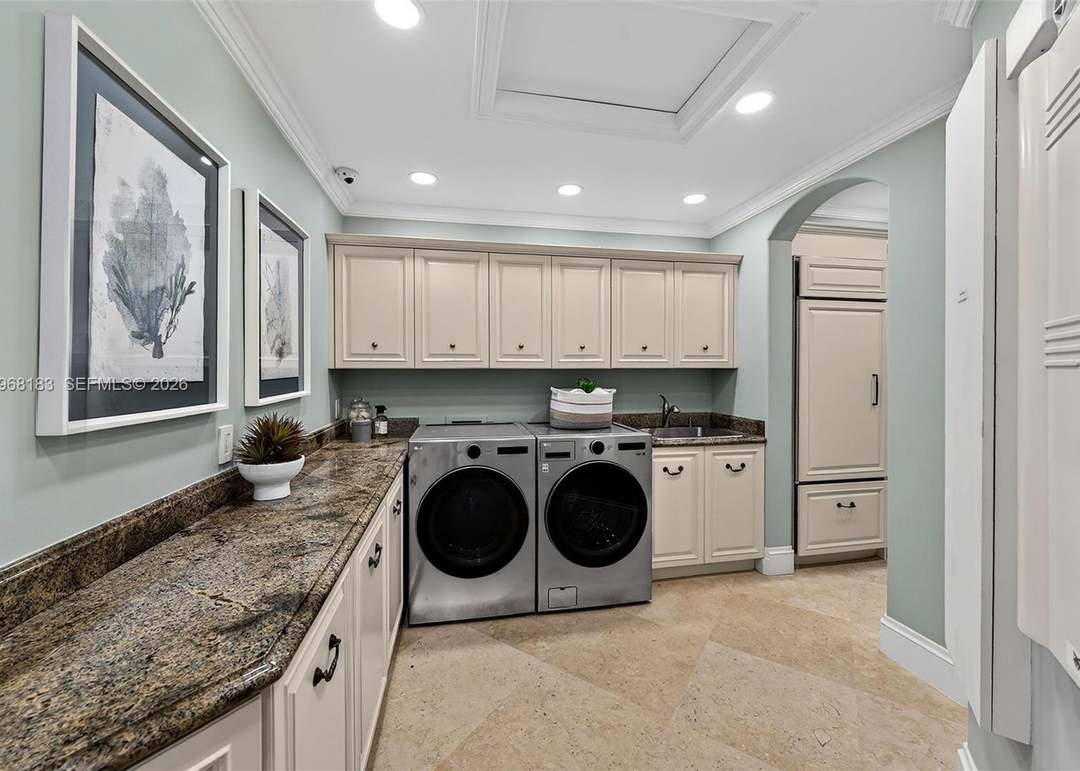 628 Coral Way