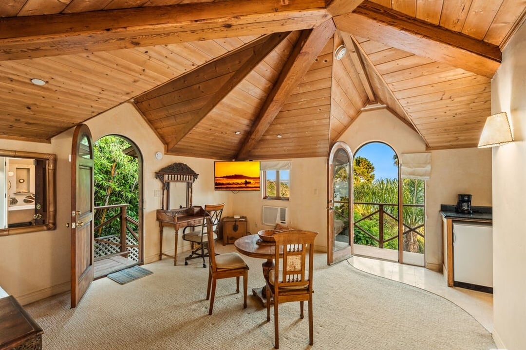 Little Rock Way, 90265