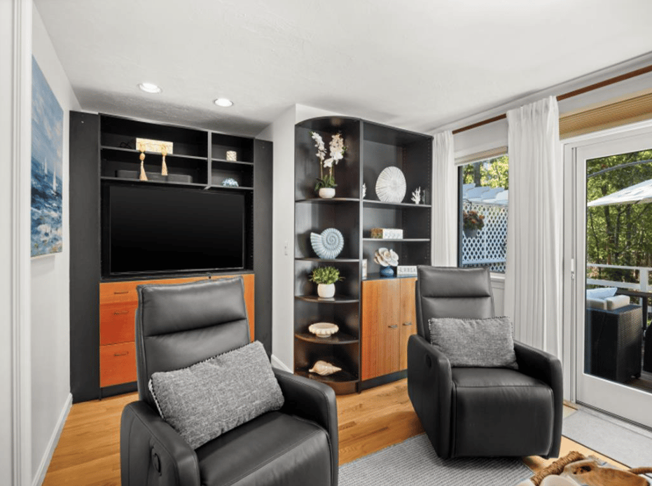 7 South Meadow Lane