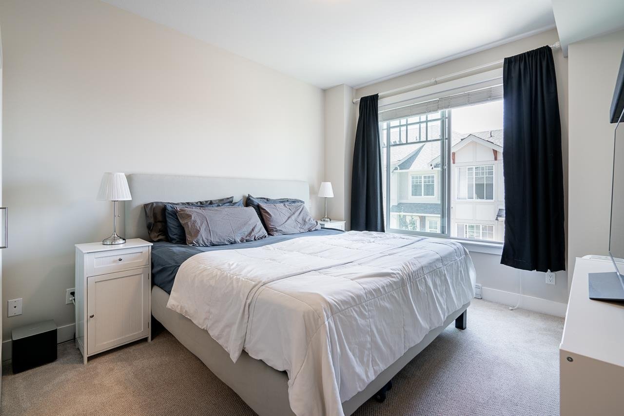 104-20498 82 Ave