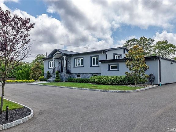 154 Macarthur Boulevard