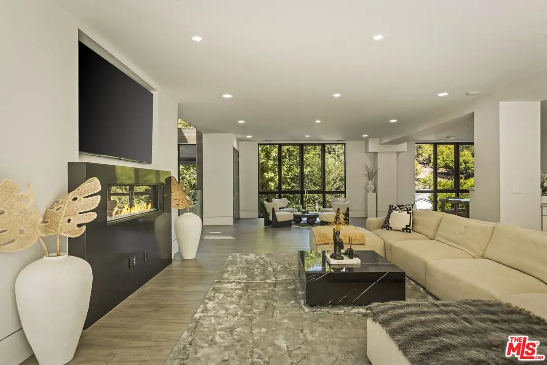 4230 Valley Meadow Rd