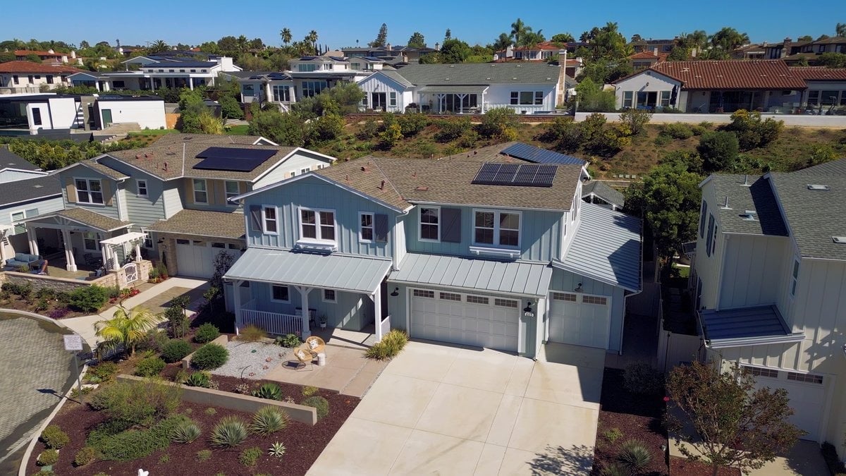 665 Sea Ridge Ct Encinitas, CA 92024