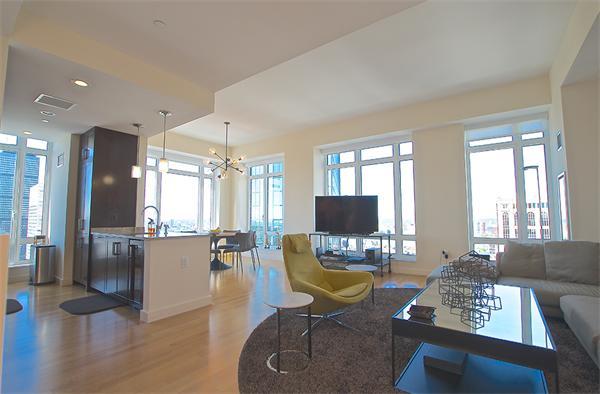 400 Stuart St #30E