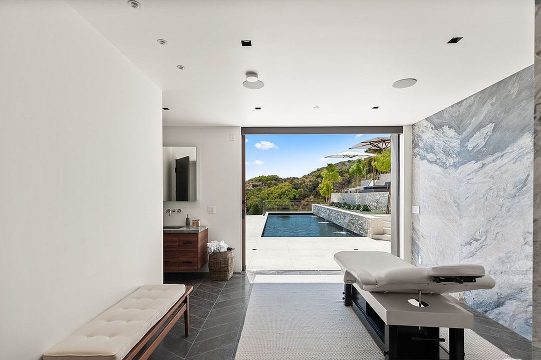 Grove Opulent