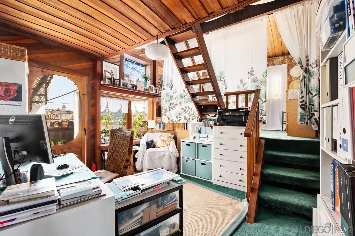 4273,4275 Dawes Street