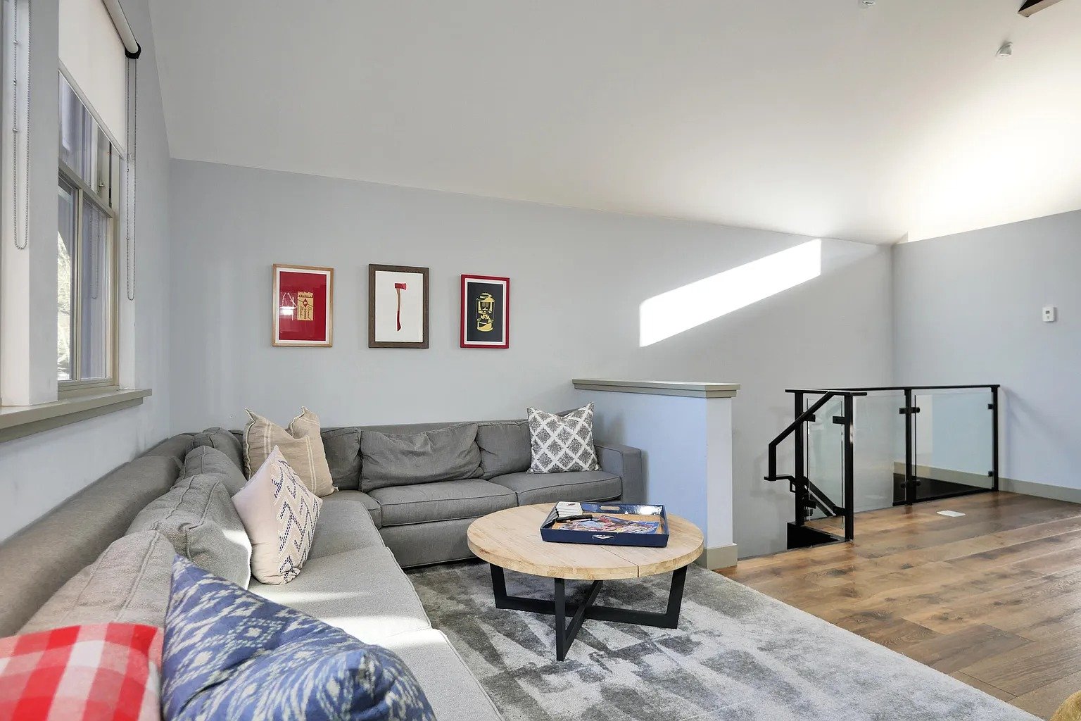 240 Mahoney Dr #2