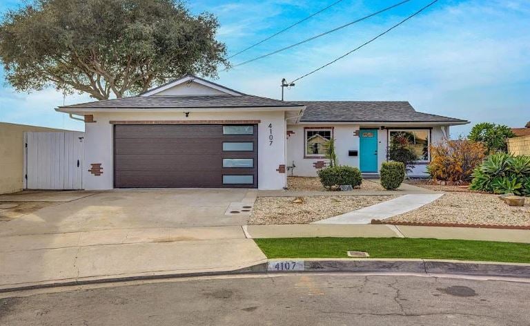 4107 Cole Way san diego, CA 92117