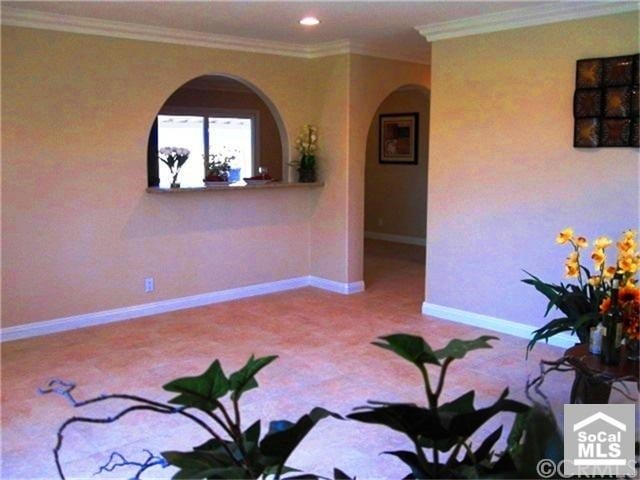2229 S LAURA LINDA Ln