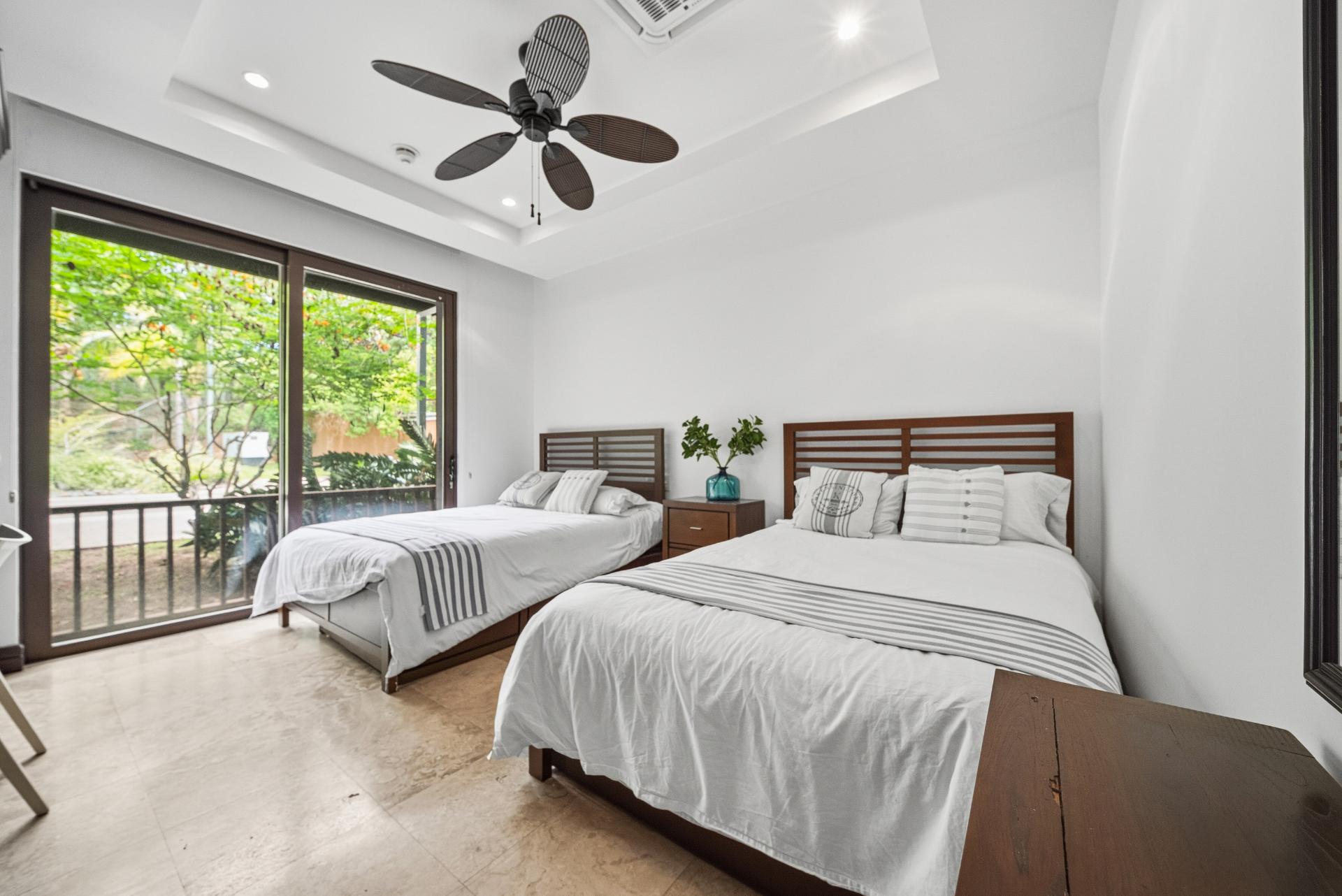 Azul Paraiso 8C, Luxury Ocean View Condo with Panoramic Papagayo Gulf Views