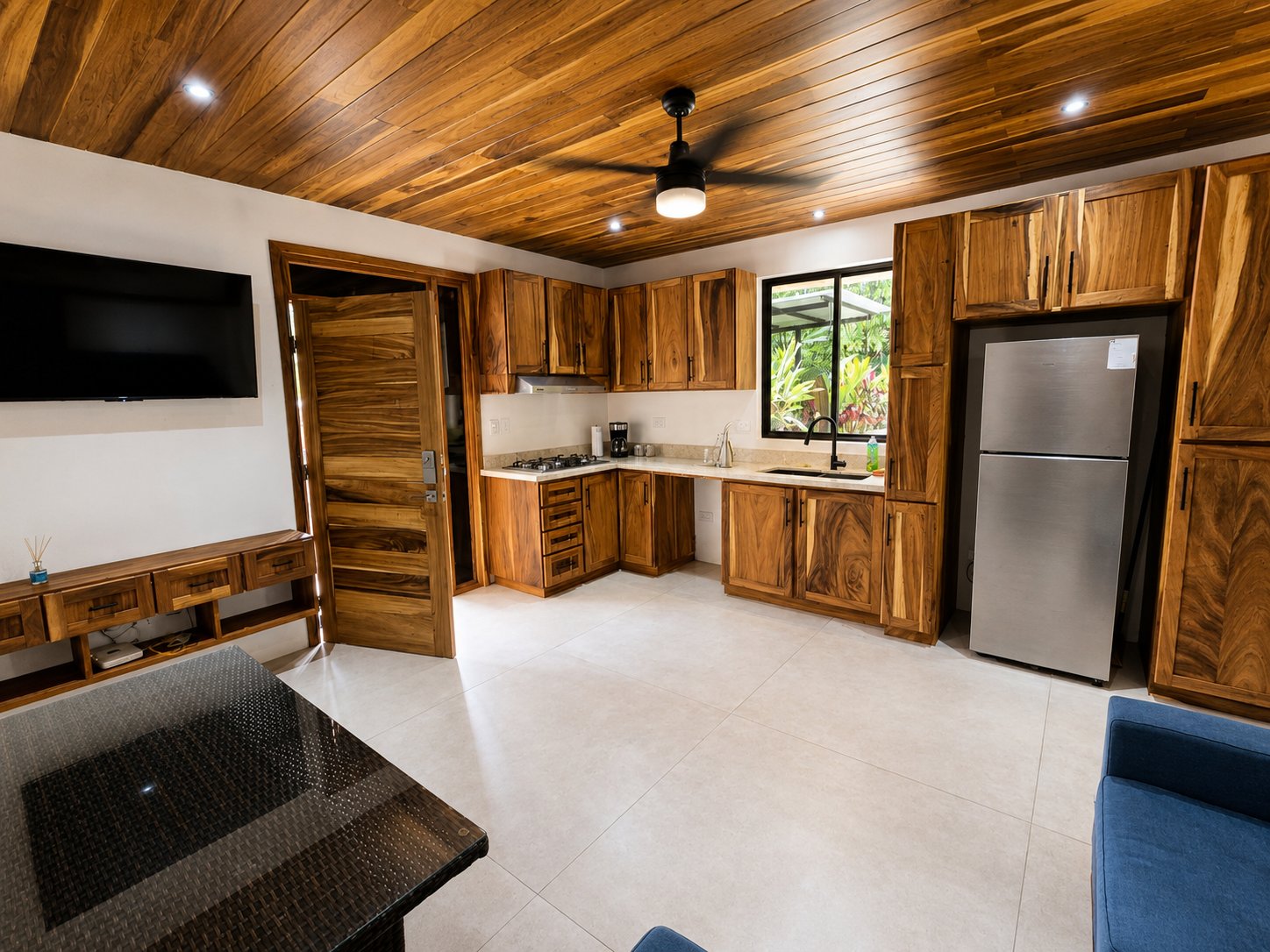 Jardines del Morete Riverside Oasis | Elegant 5 Bed Luxury Home