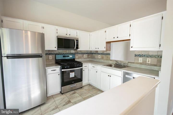 5810 Cascade Dr