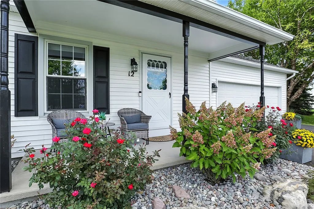 12 Calman Pl